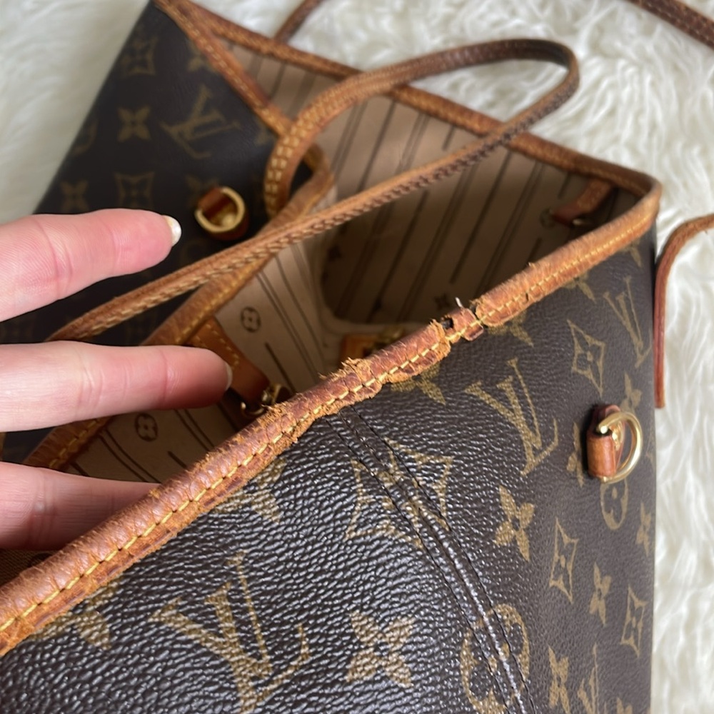 Louis Vuitton MM Neverfull - Picture 14 of 17